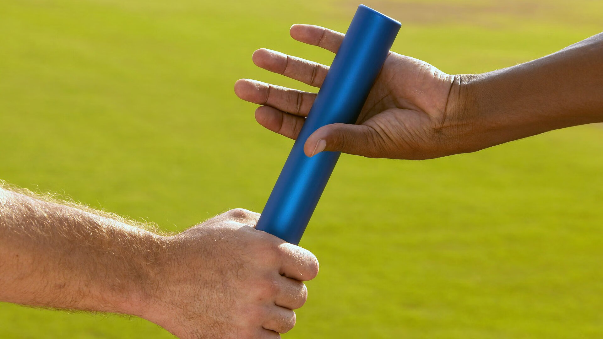 拼搏的信仰点亮篮球之路，用拼搏点亮青春